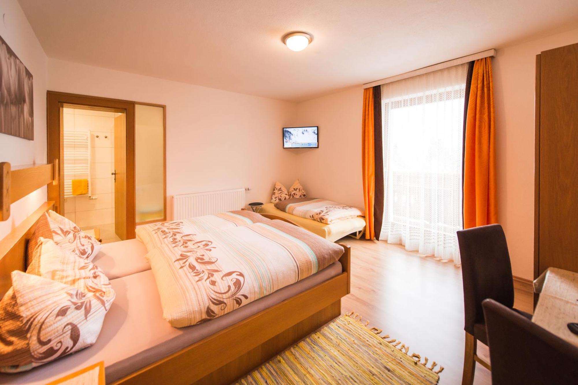 Hotel Pension Barbara Санкт-Мартин-ам-Тенненгебирге Номер фото